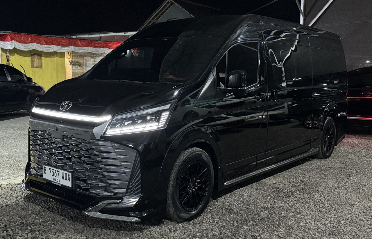 Sewa Hiace Luxury Jogja: Perjalanan Penting yang Terasa Lebih Berkelas
